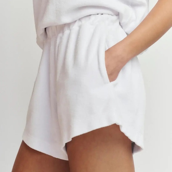 THE GREAT. Pants - THE GREAT | MICROTERRY SWING SHORT WHITE